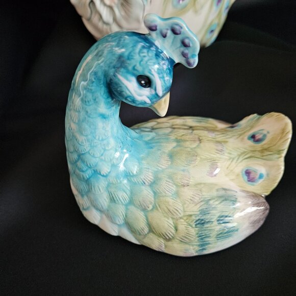 Rachel Bilson Edie Rose Home Peacock Collection Teapot - Picture 10 of 12